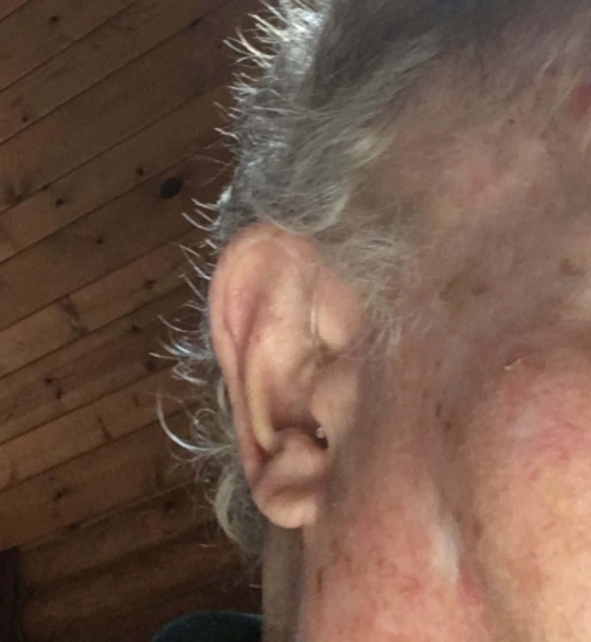 Right Pair of phonak sphere 70 in sand beige in right ear
